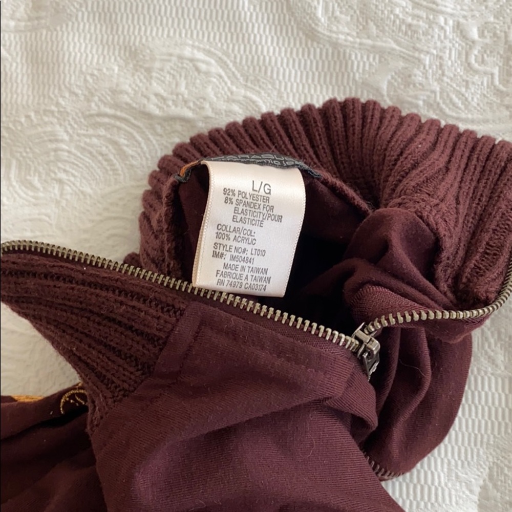 Burgundy Parasuco Jacket - Picture 9 of 9